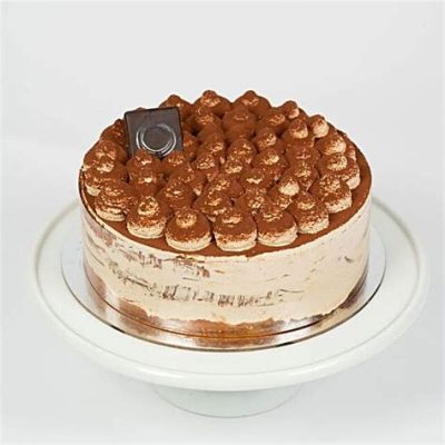  The Tiramisu of Love - A Symphony of Gold and Filigree!